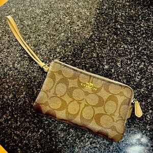 Coach Wallet/Wristlet